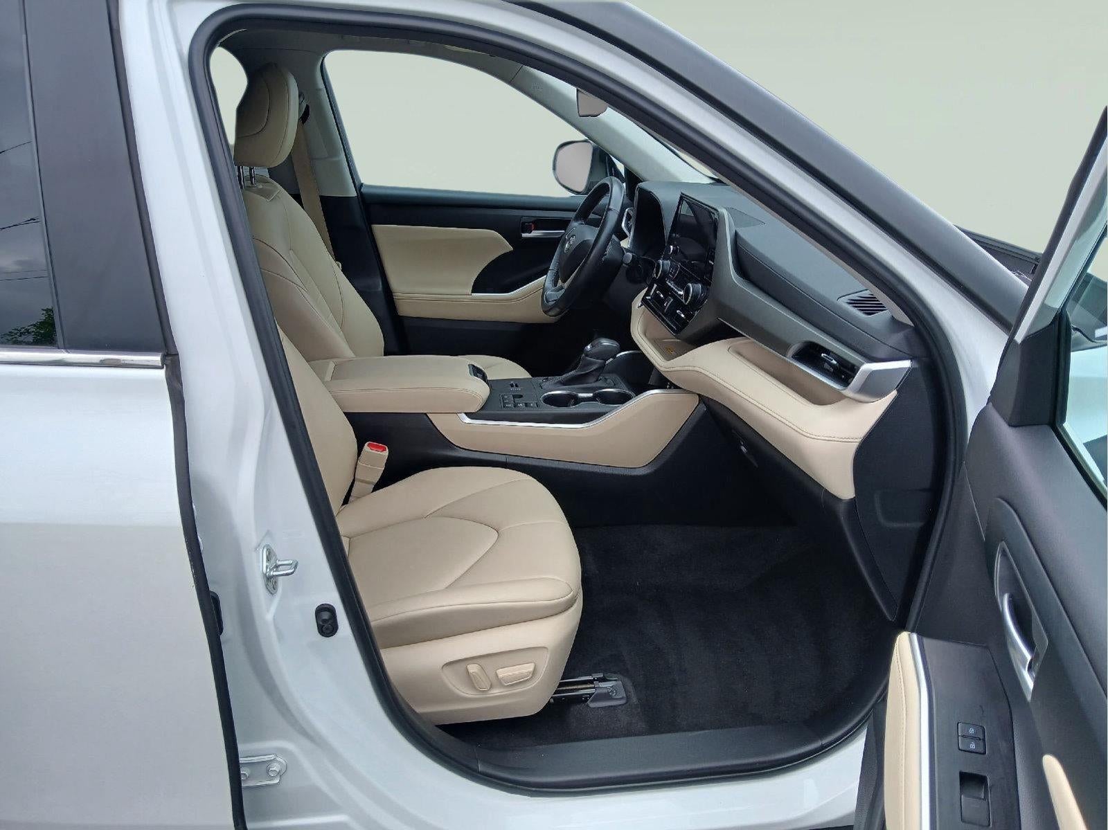 2023 Toyota Highlander Hybrid XLE