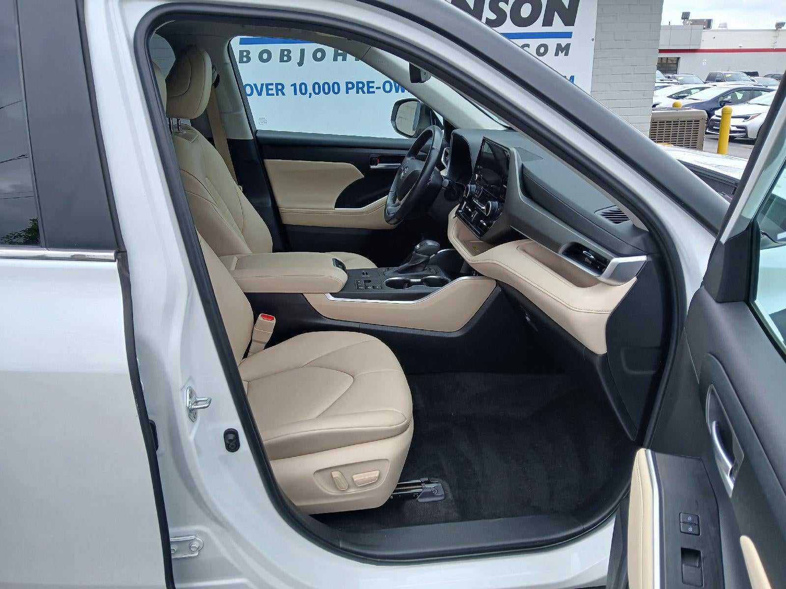 2023 Toyota Highlander Hybrid XLE