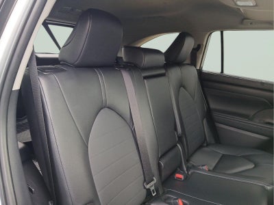 2025 Toyota Highlander XLE
