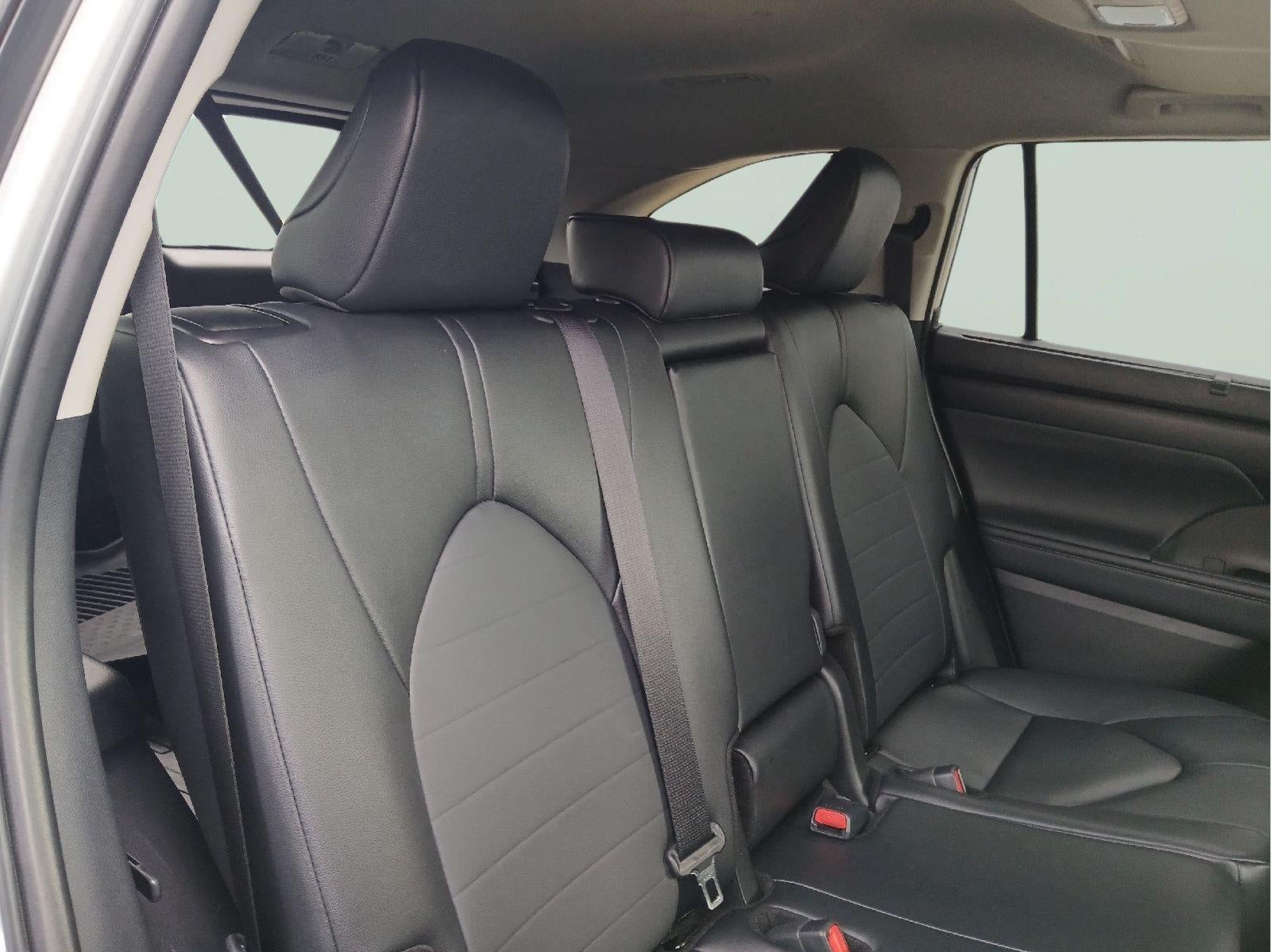 2025 Toyota Highlander XLE