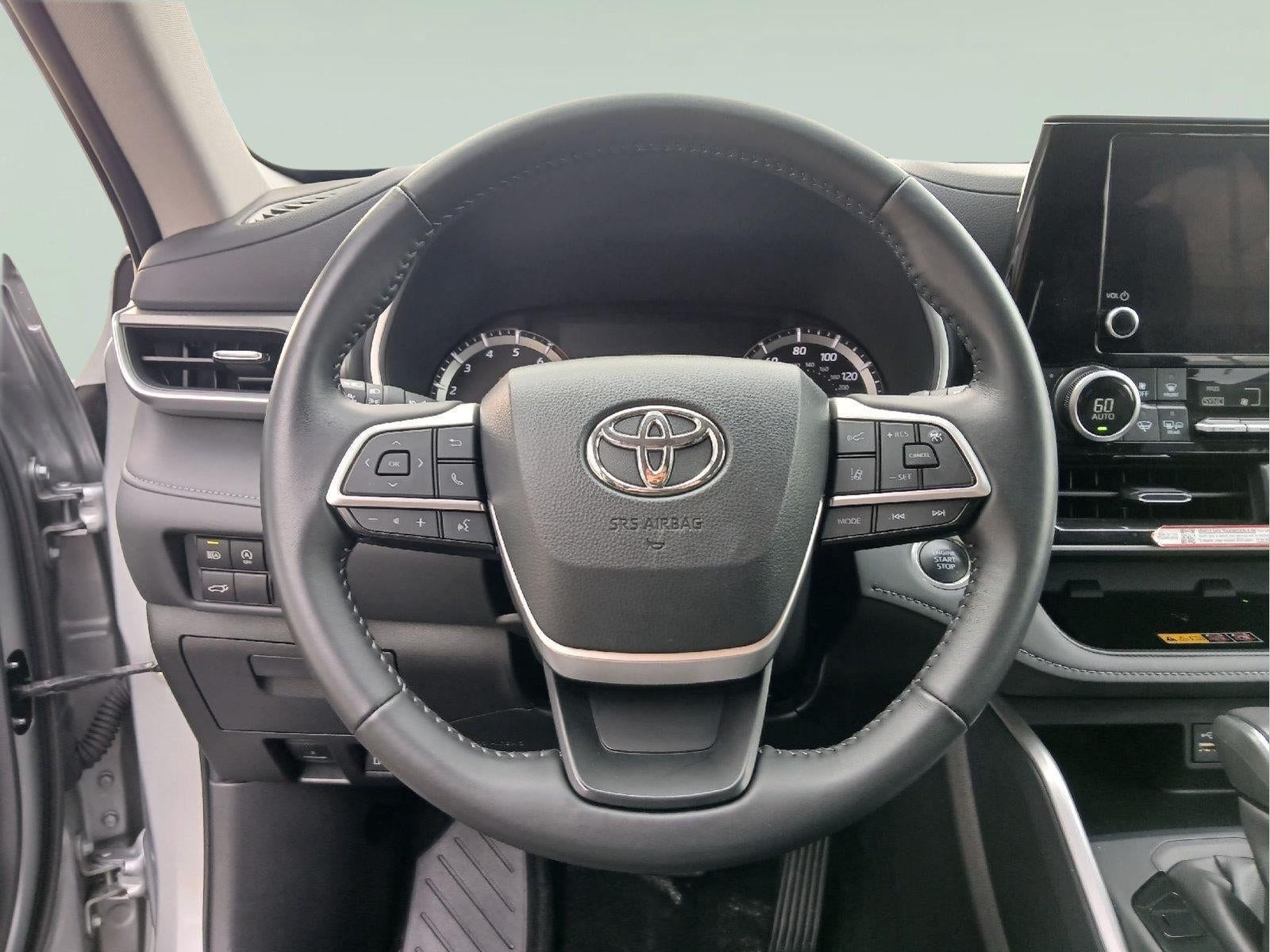 2025 Toyota Highlander XLE