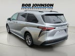 2021 Toyota SIENNA LE LE 8-Passenger