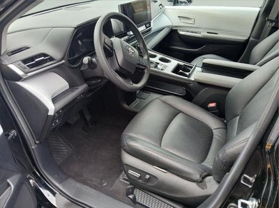 2025 Toyota SIENNA LE AWD LE 8-Passenger