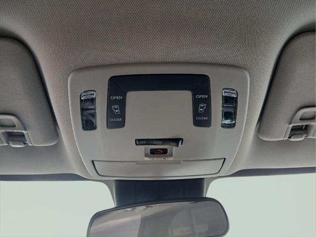 2025 Toyota SIENNA LE AWD LE 8-Passenger