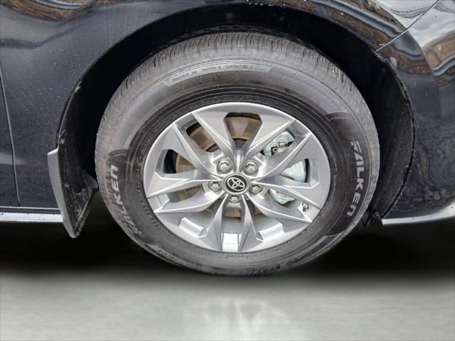 2025 Toyota SIENNA LE AWD LE 8-Passenger