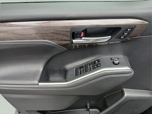 2023 Toyota Highlander Hybrid Limited