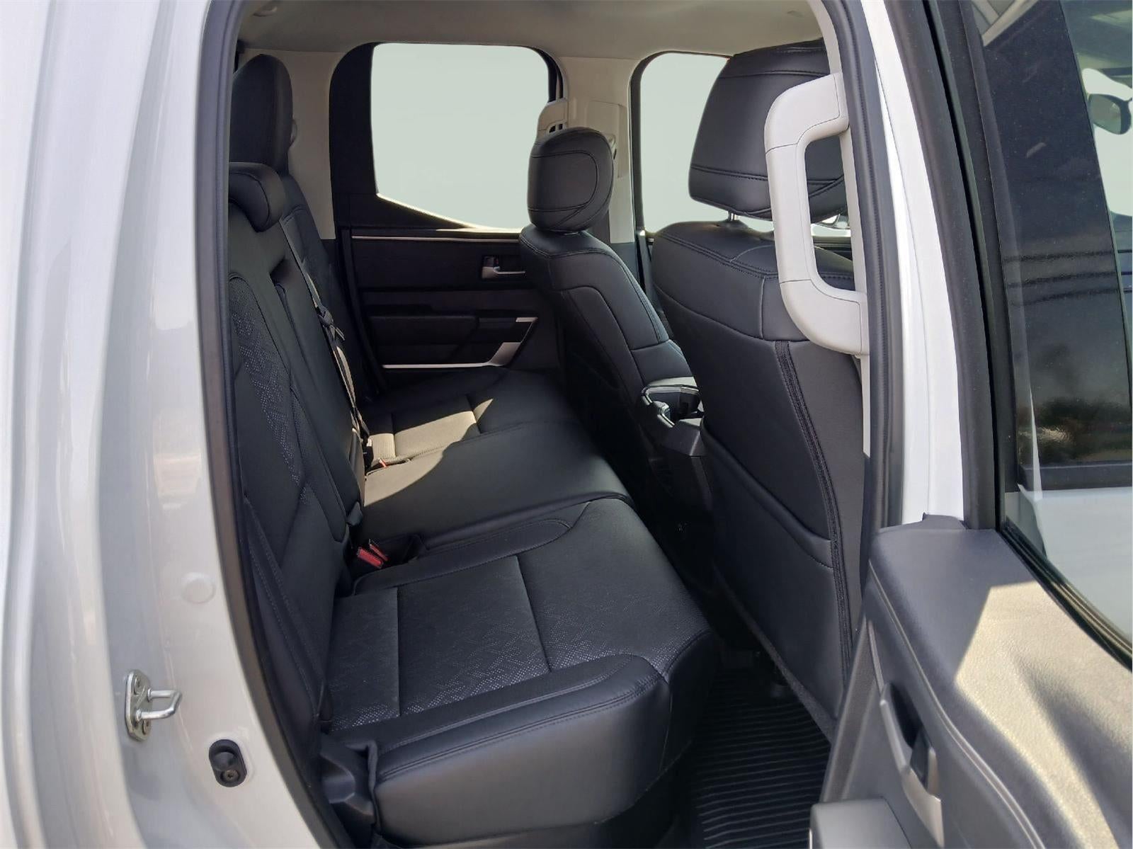 2022 Toyota TUNDRA 4X4 SR5