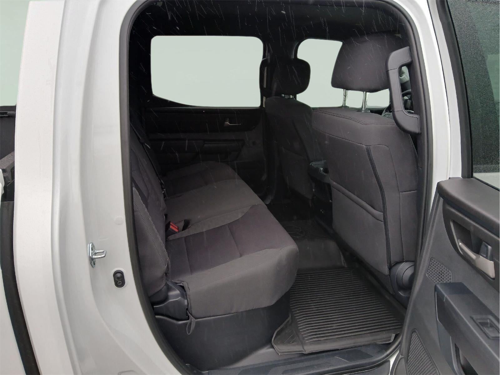 2025 Toyota TUNDRA 4X4 SR5