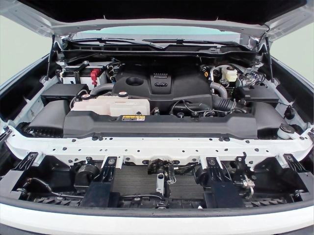 2025 Toyota TUNDRA 4X4 SR5