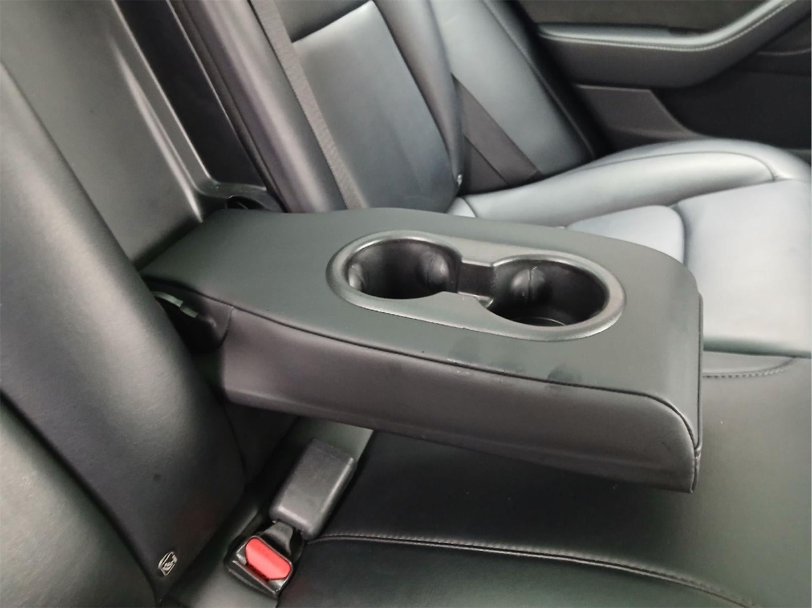 2022 Tesla Model 3 SEDAN