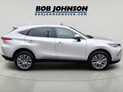 2023 Toyota Venza XLE