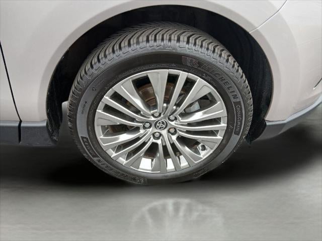2023 Toyota Venza XLE