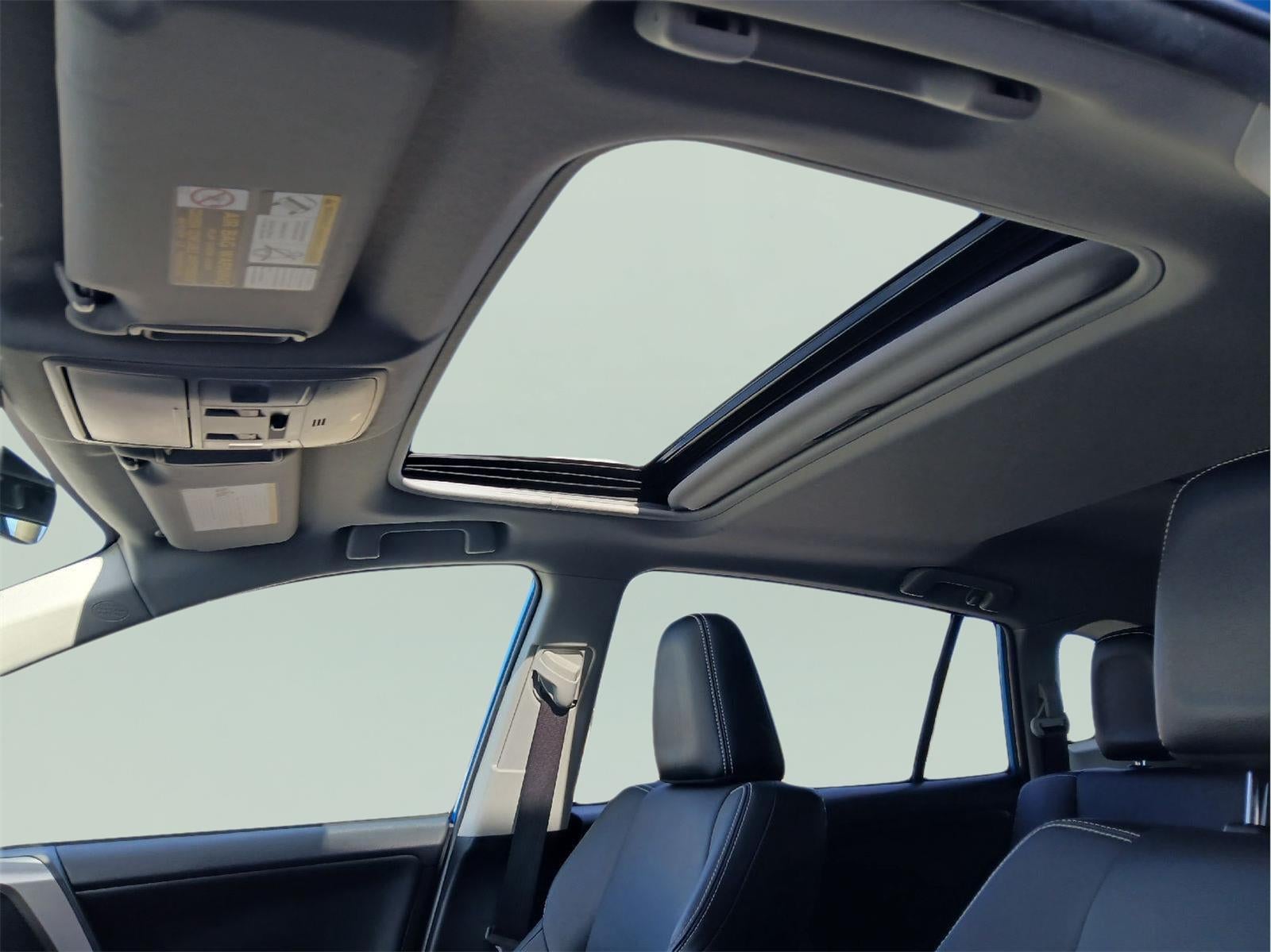 2016 Toyota RAV4 HYBRID SUV