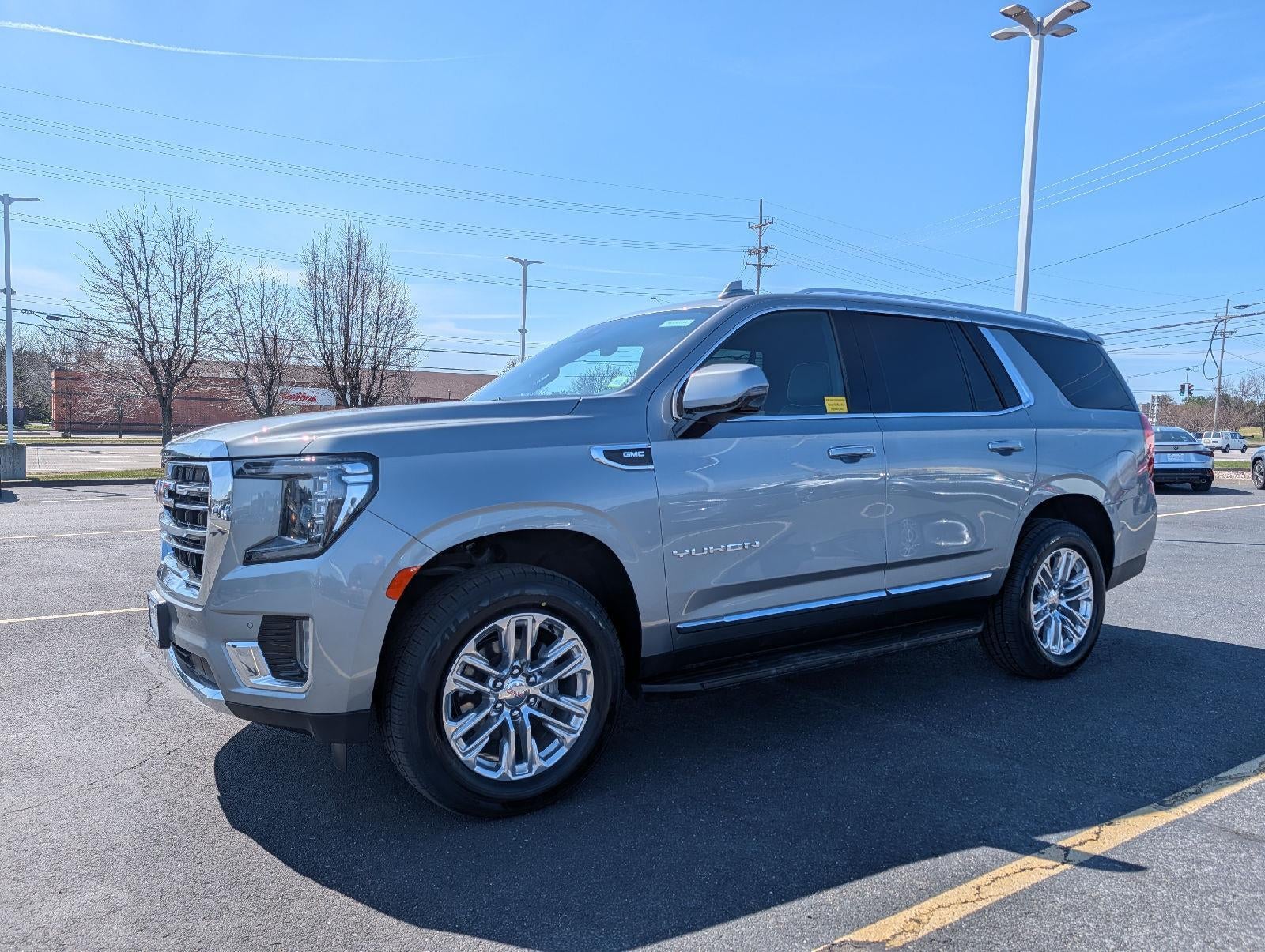 2023 GMC Yukon SLT