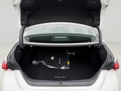 2019 Toyota Avalon SEDAN