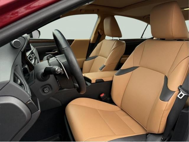 2023 Lexus ES 250 Base