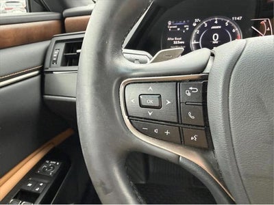 2023 Lexus ES 250 Base