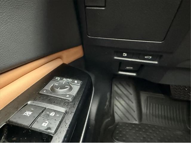 2023 Lexus ES 250 Base