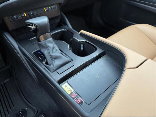 2023 Lexus ES 250 Base