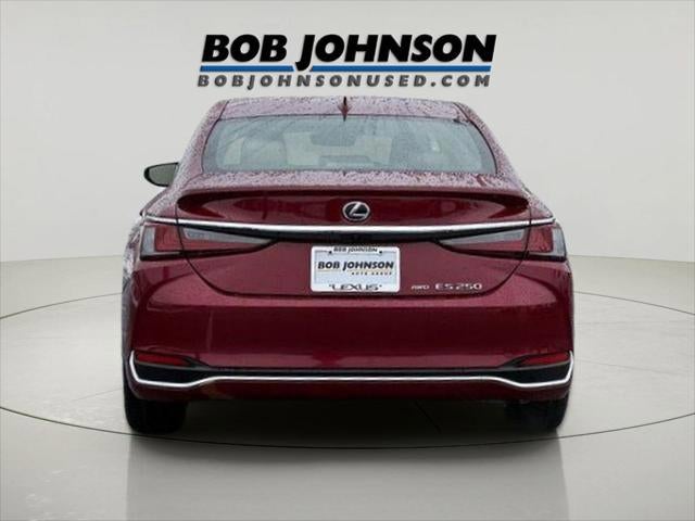 2023 Lexus ES 250 Base