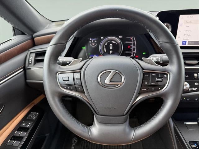 2024 Lexus ES 300h 