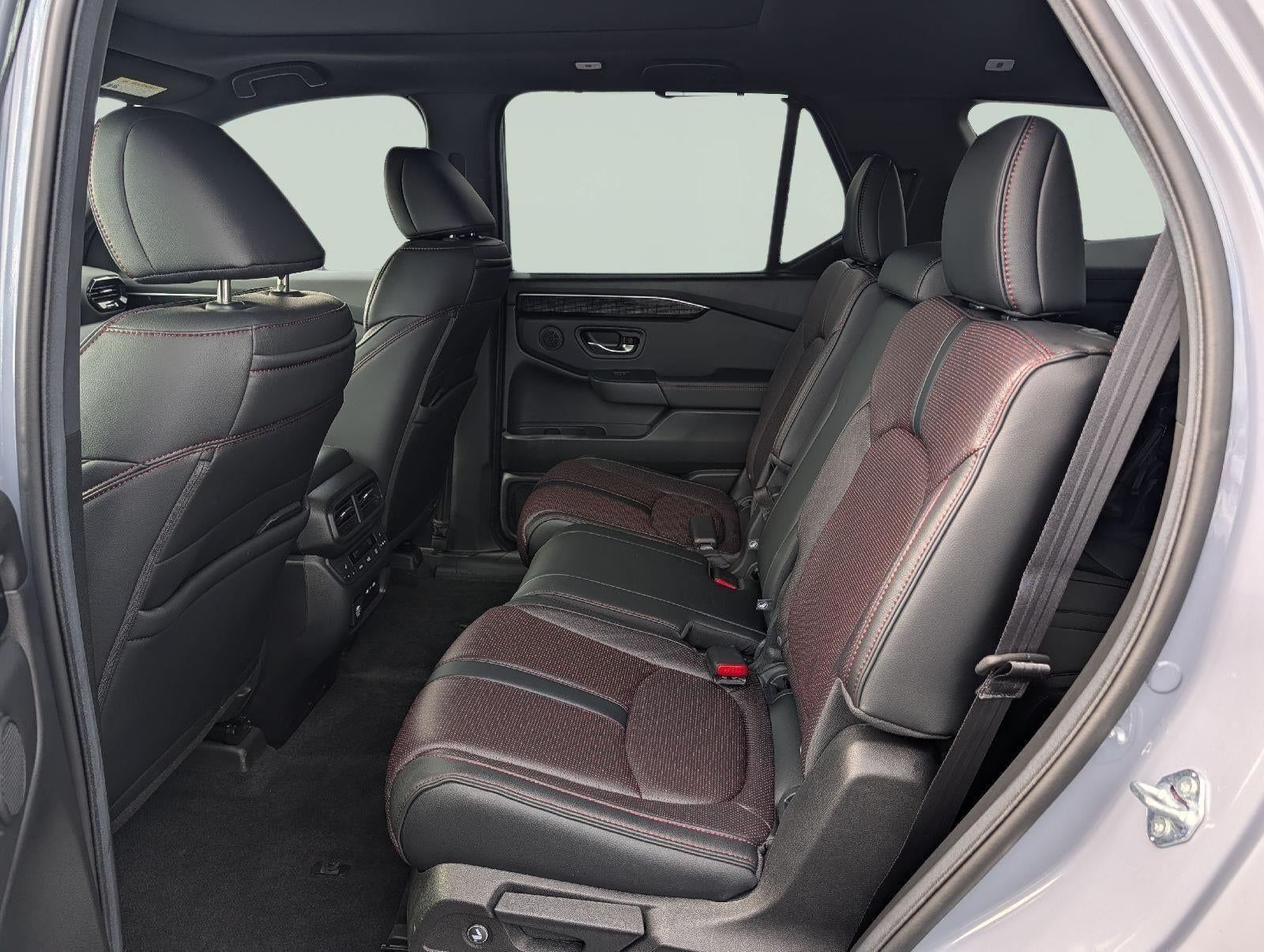 2025 Honda Pilot SUBN