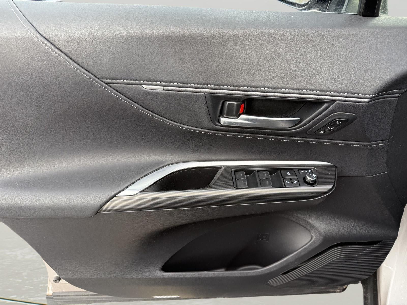 2024 Toyota Venza LIMITED AWD