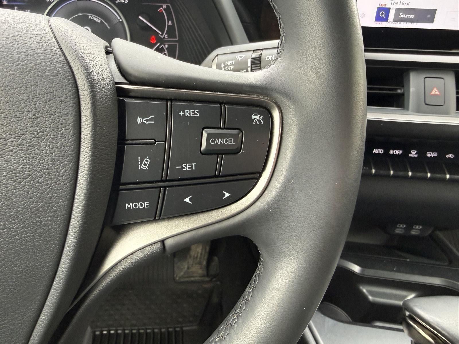 2023 Lexus UX AWD