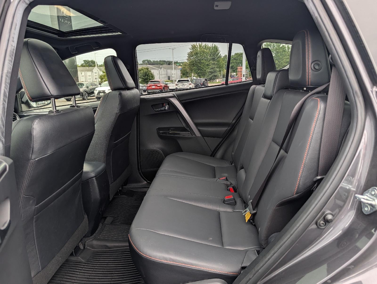 2018 Toyota RAV4 SE