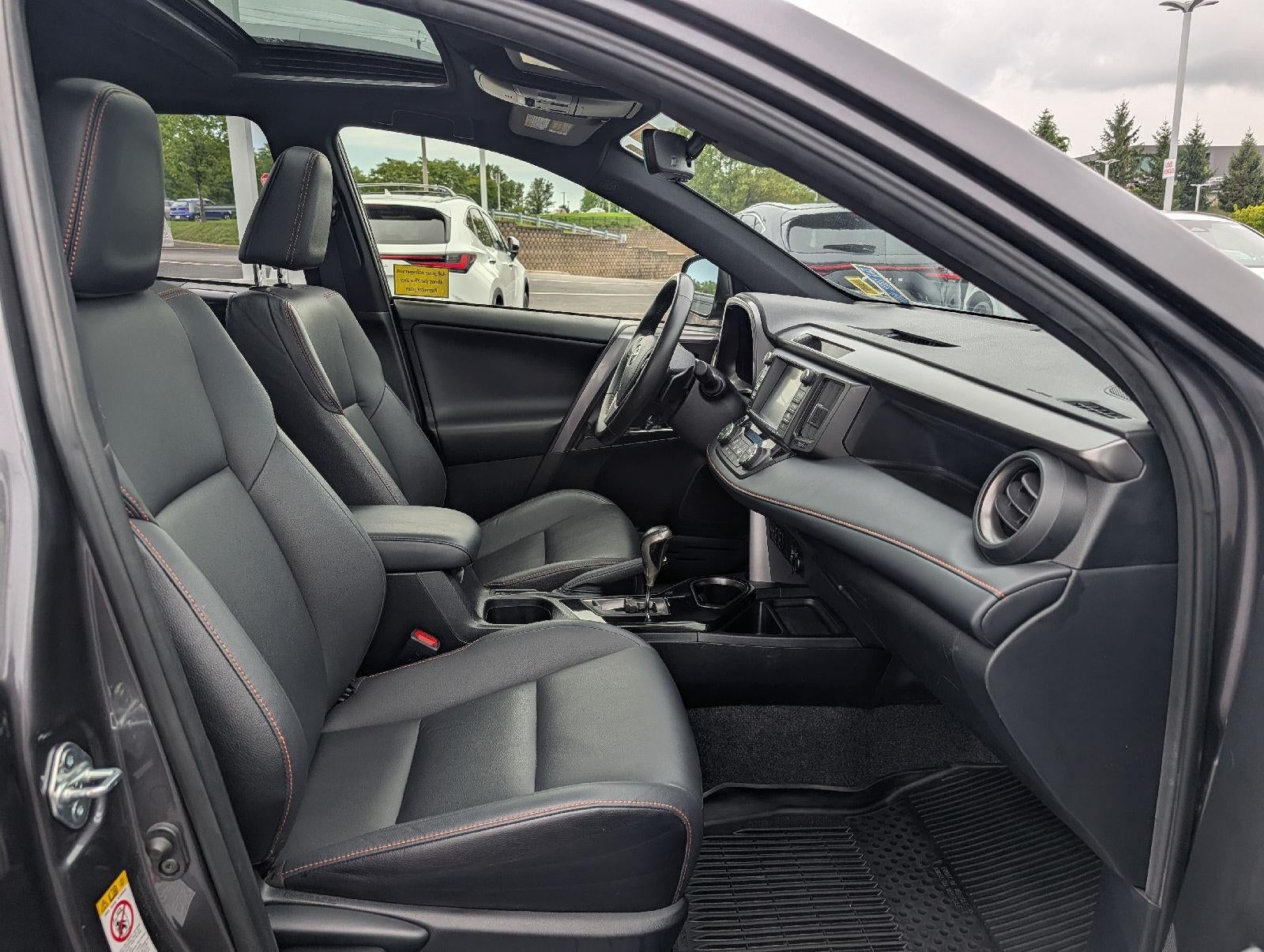 2018 Toyota RAV4 SE