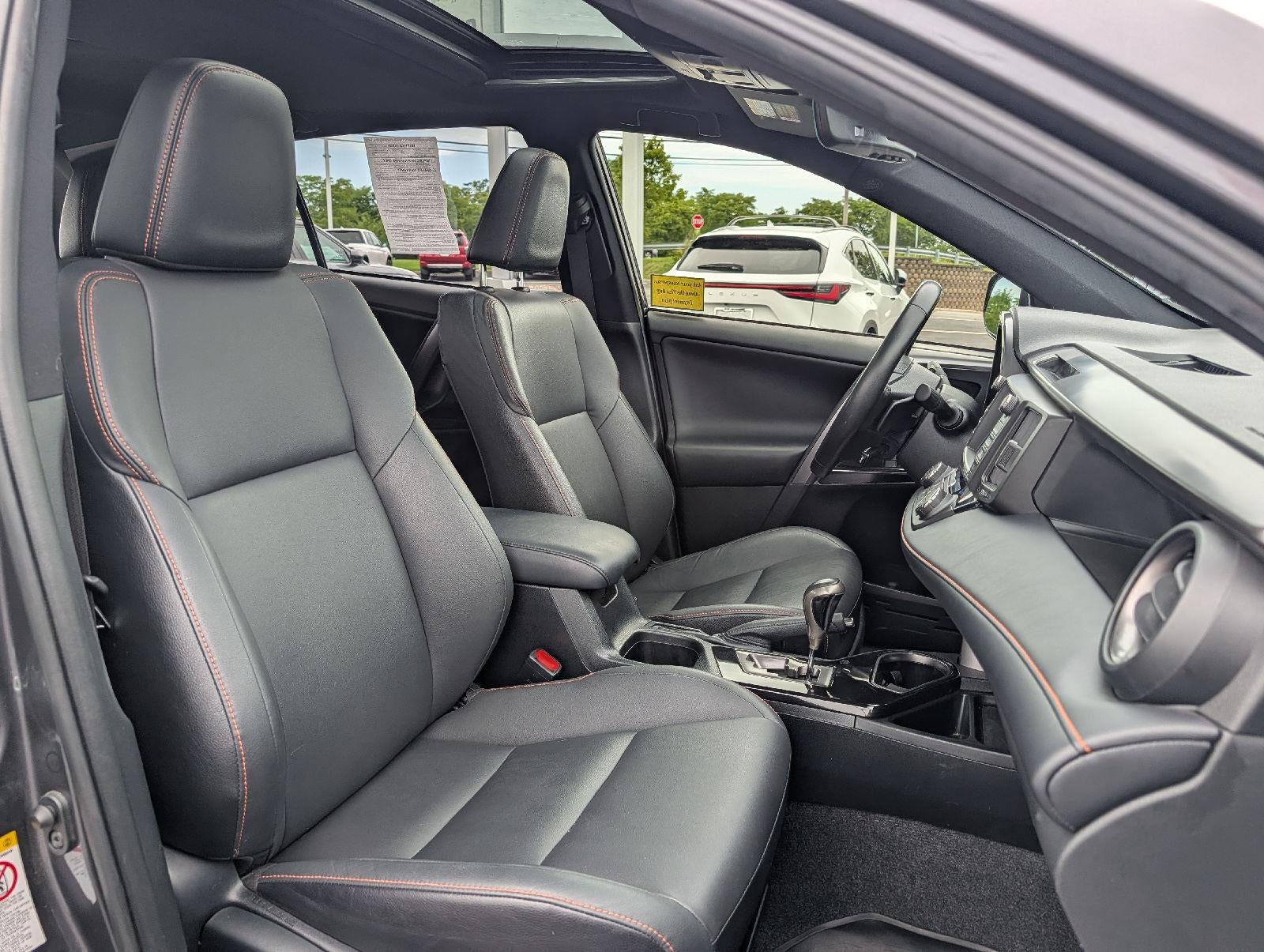 2018 Toyota RAV4 SE