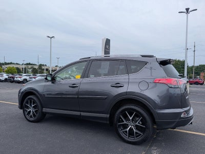 2018 Toyota RAV4 SE