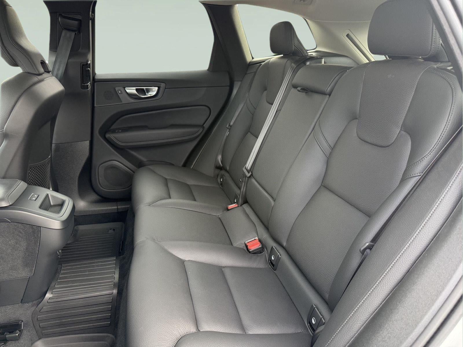2025 Volvo XC60 SUV