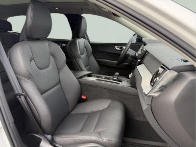 2025 Volvo XC60 SUV