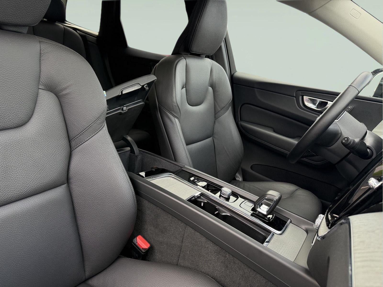 2025 Volvo XC60 SUV