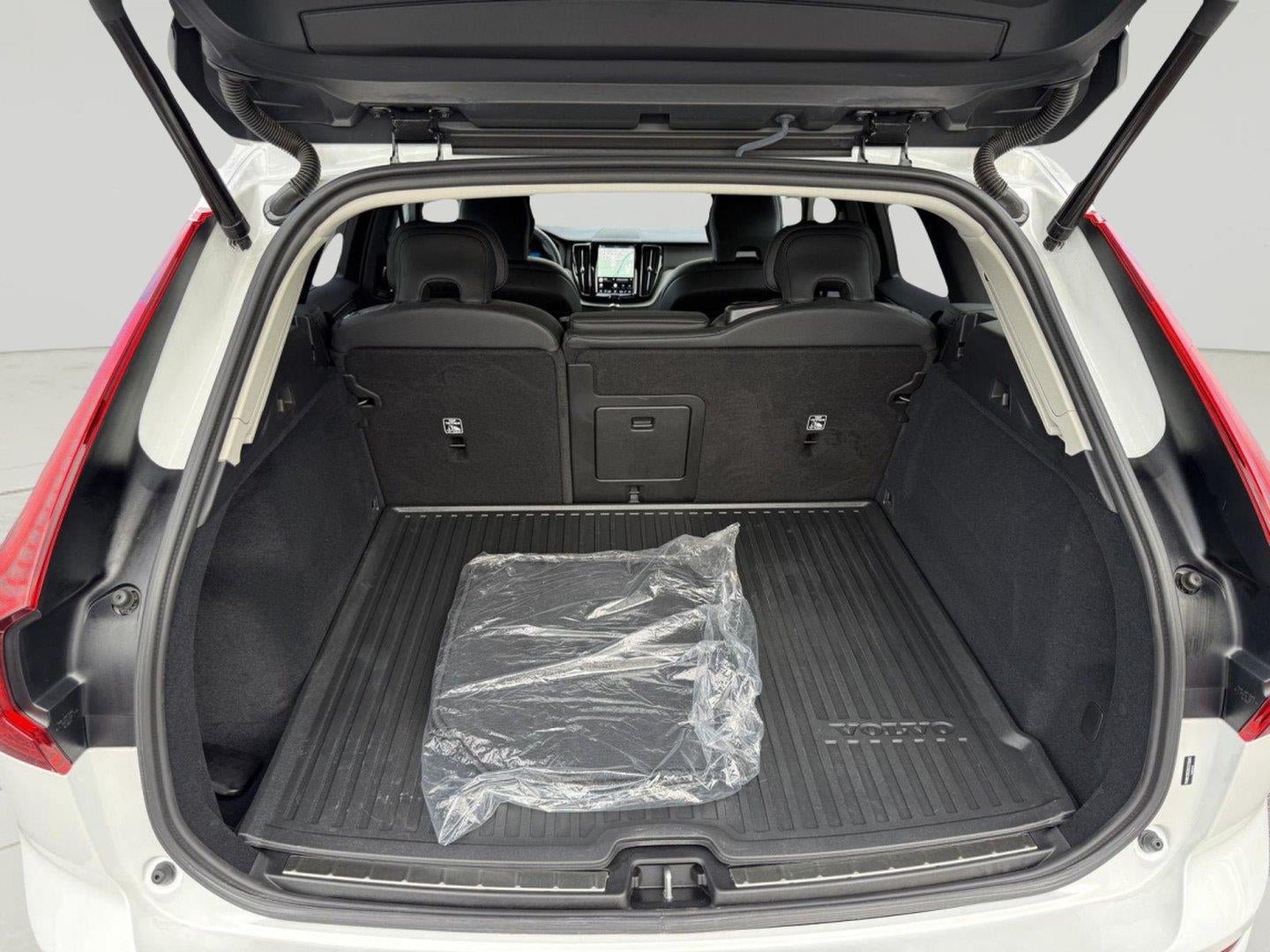 2025 Volvo XC60 SUV