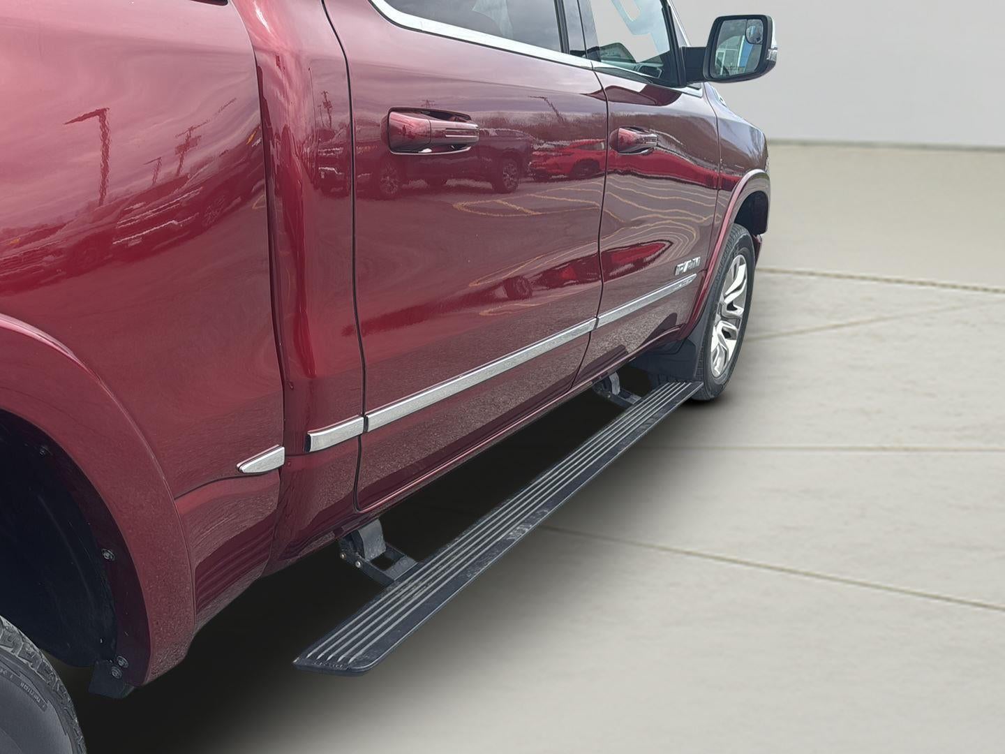 2023 RAM 1500 Limited Crew Cab 4x4 5'7" Box