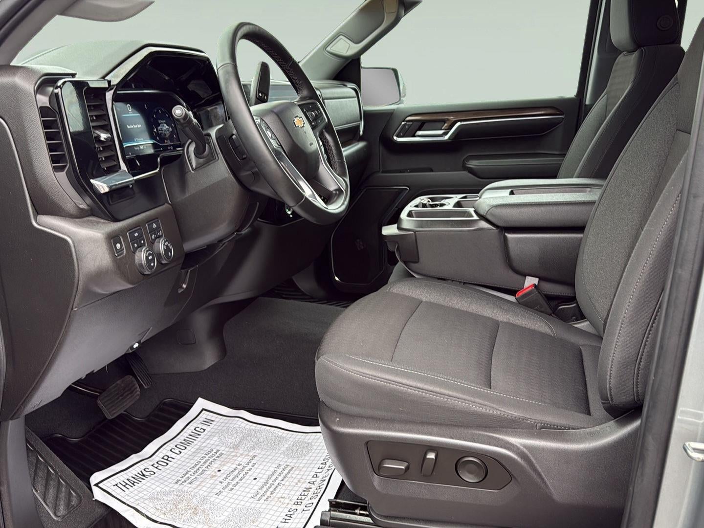 2024 Chevrolet Silverado 1500 LT (2FL)