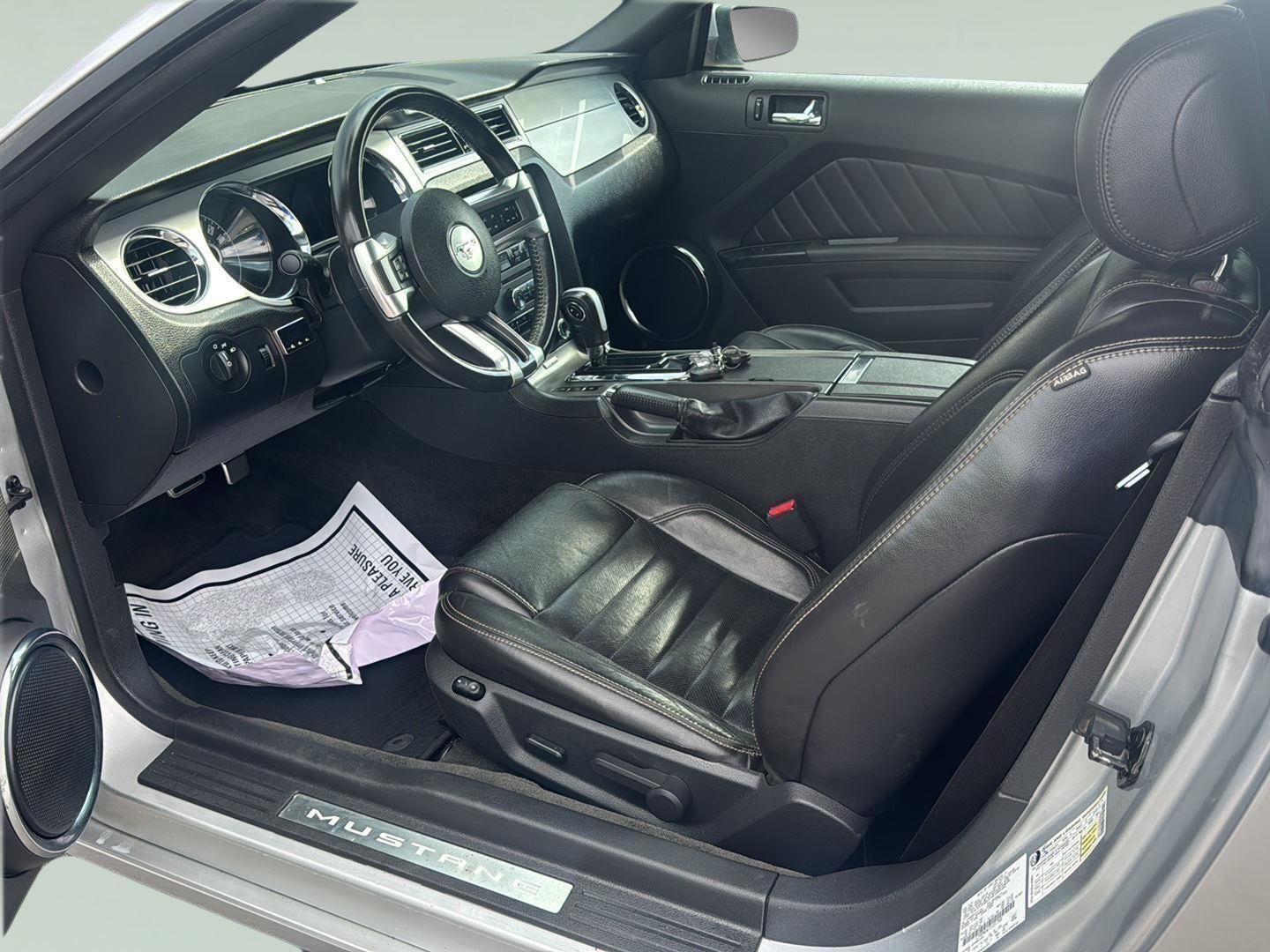 2014 Ford Mustang V6