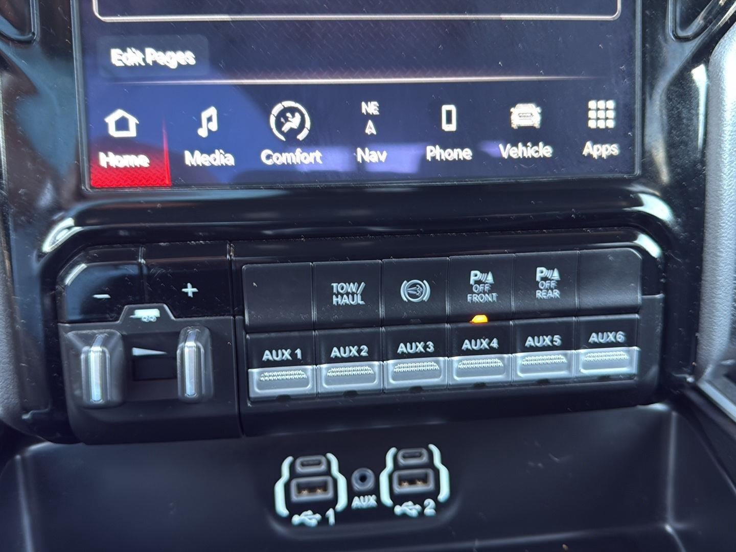 2022 RAM 3500 Big Horn Crew Cab 4x4 6'4" Box