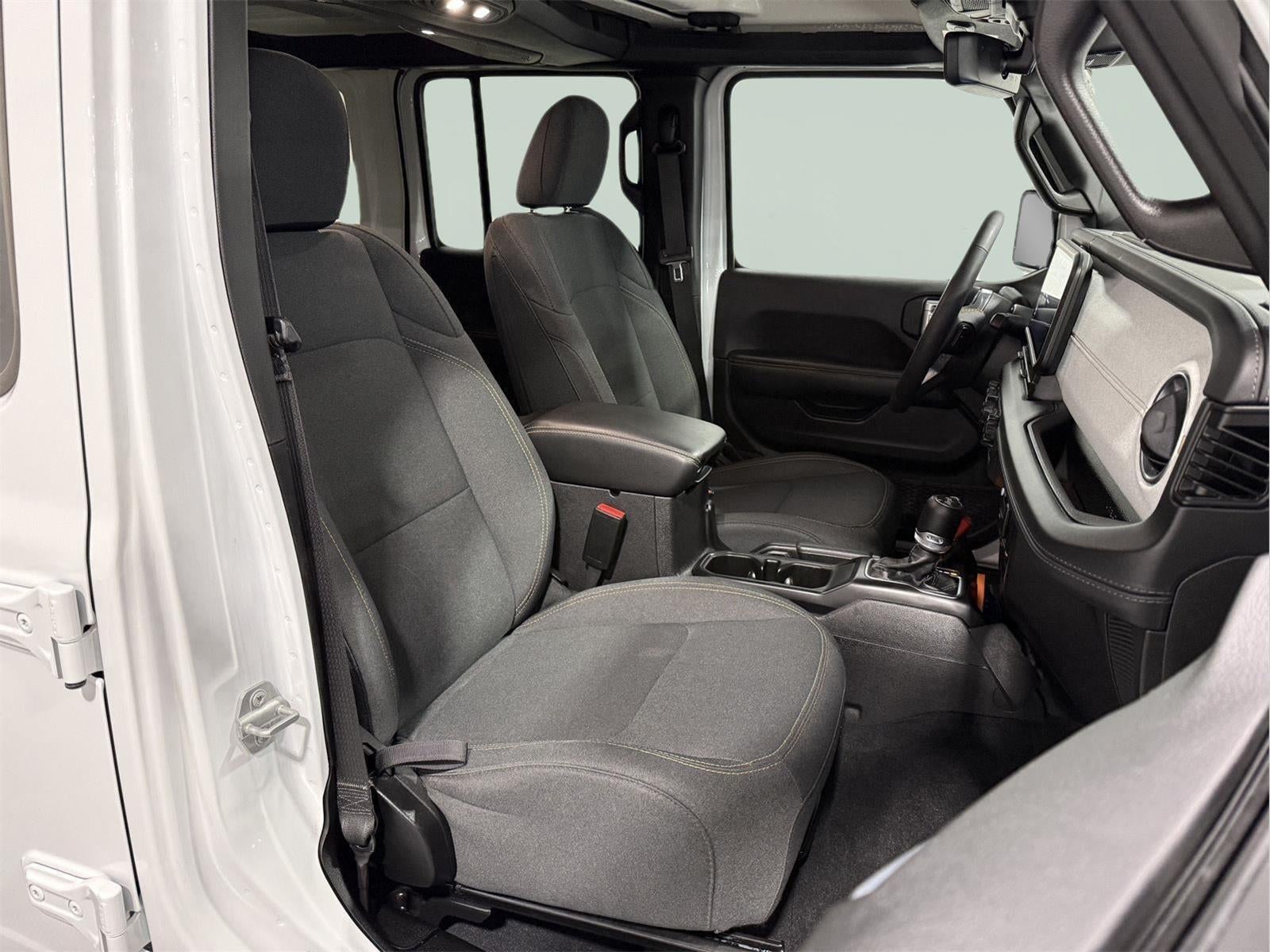 2024 Jeep Wrangler 4-Door Sahara