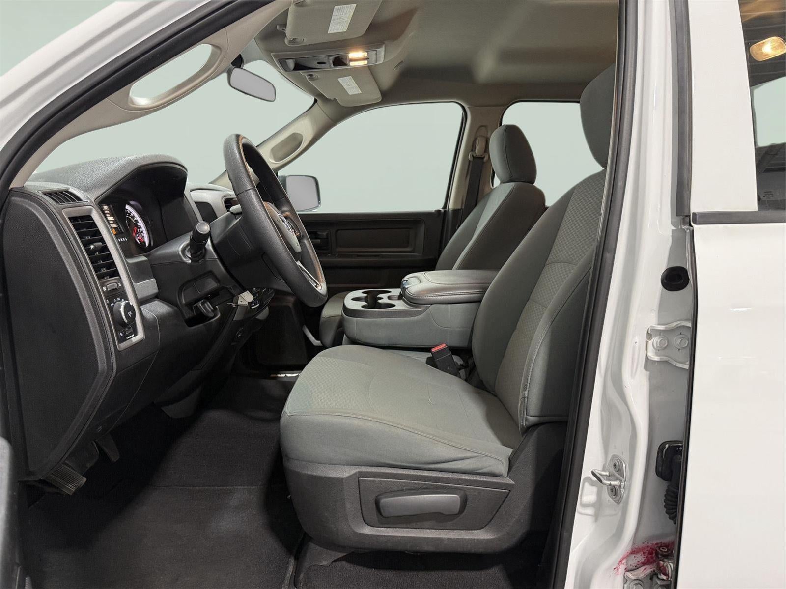 2019 RAM 1500 Classic Express Quad Cab 4x4 6'4' Box
