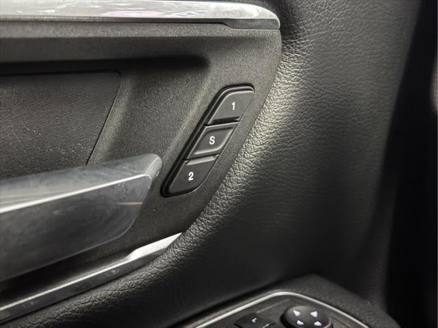 2022 RAM 1500 Laramie Crew Cab 4x4 5'7' Box