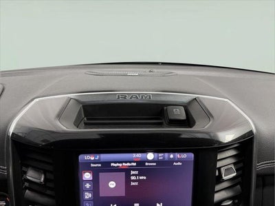 2022 RAM 1500 Laramie Crew Cab 4x4 5'7' Box