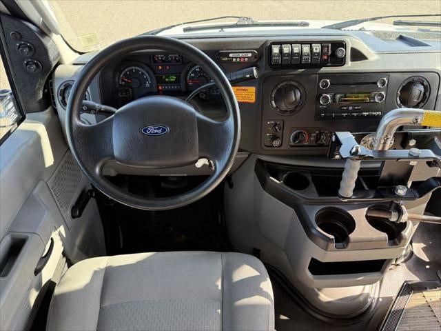 2019 Ford E-450 Cutaway E-450 DRW 158' WB