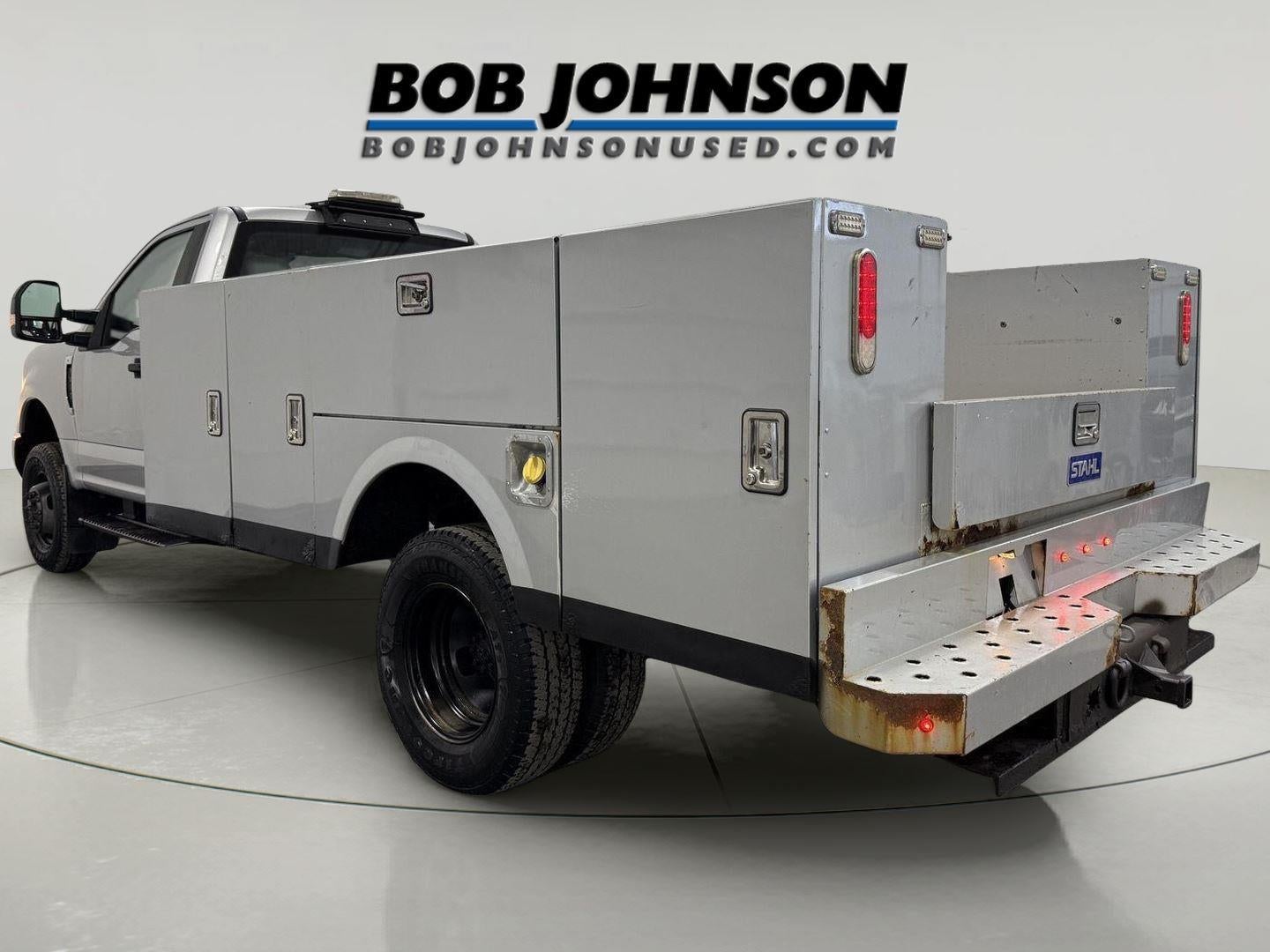 2018 Ford F-350 Chassis XL