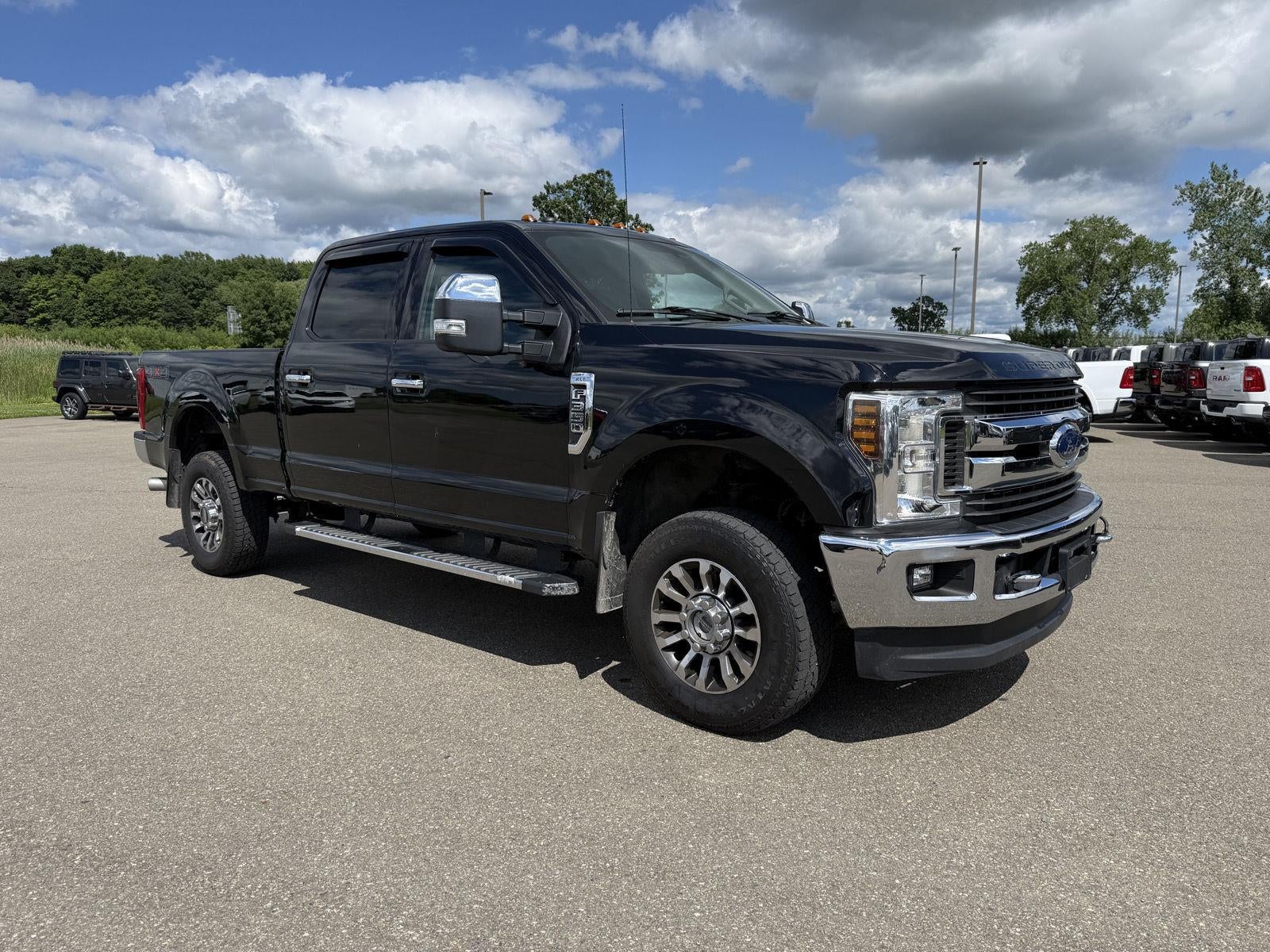 2018 Ford Super Duty F-350 SRW XLT