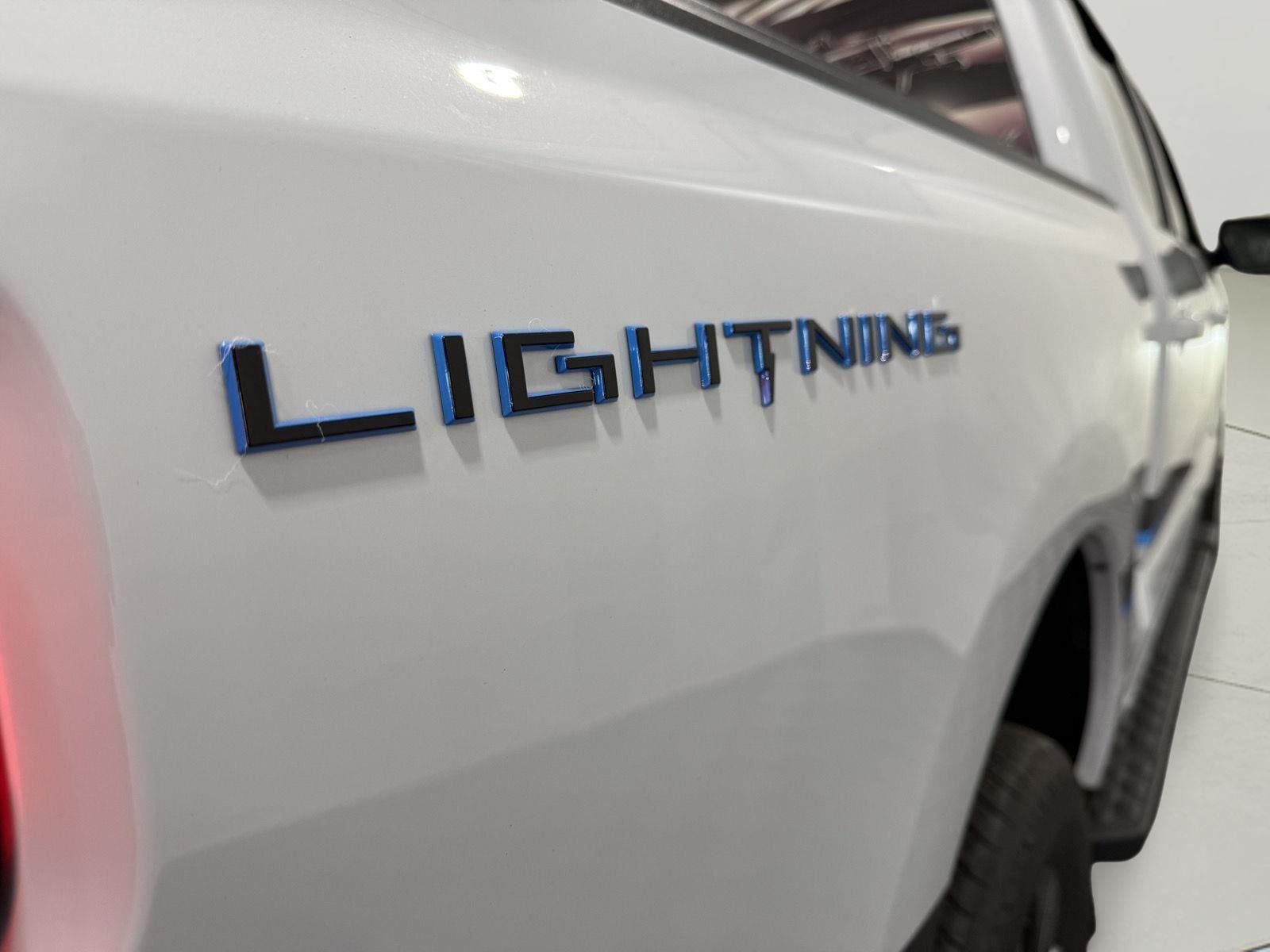 2025 Ford F-150 Lightning Flash