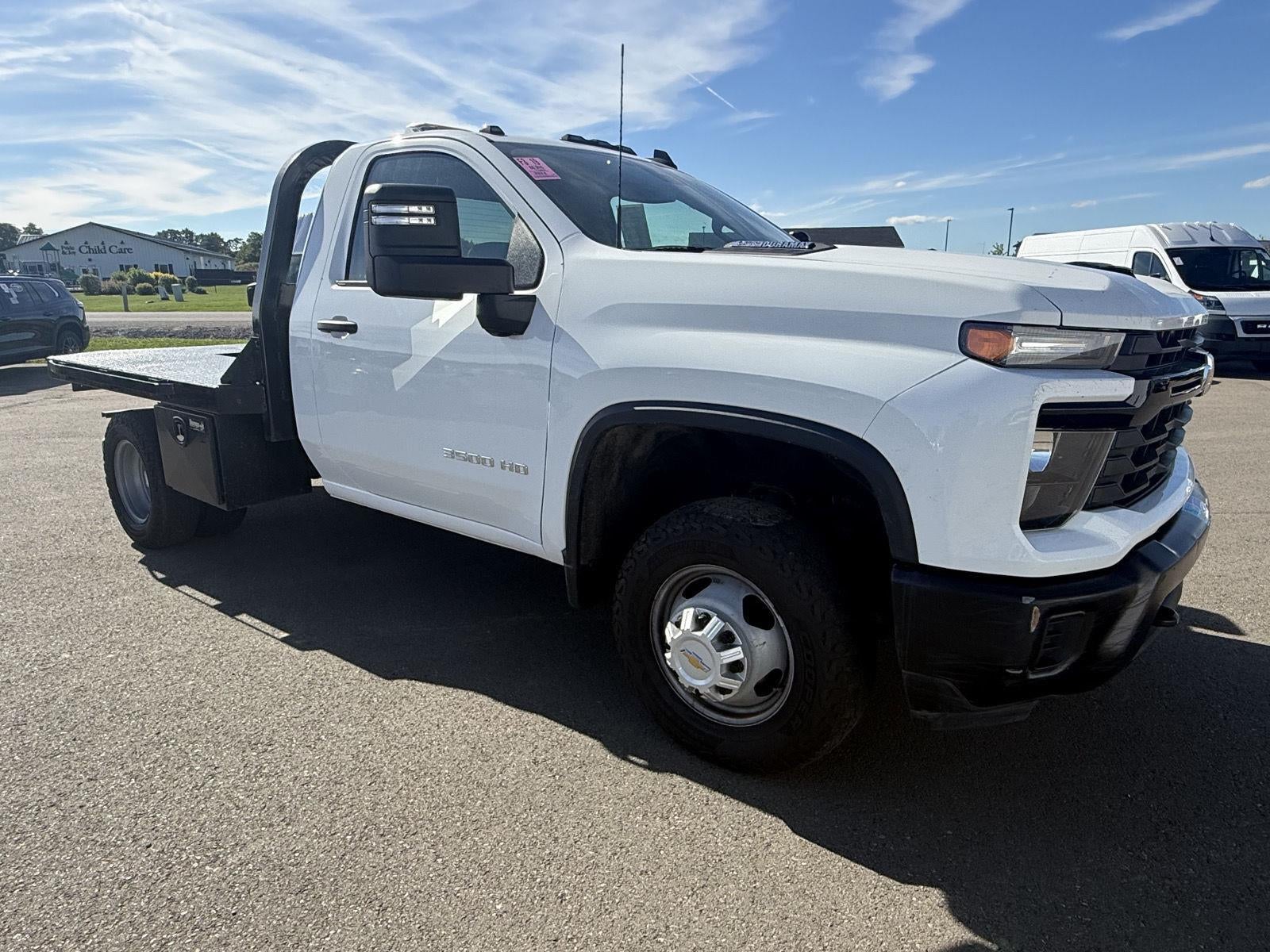 2024 Chevrolet Silverado 3500HD Chasis Work Truck