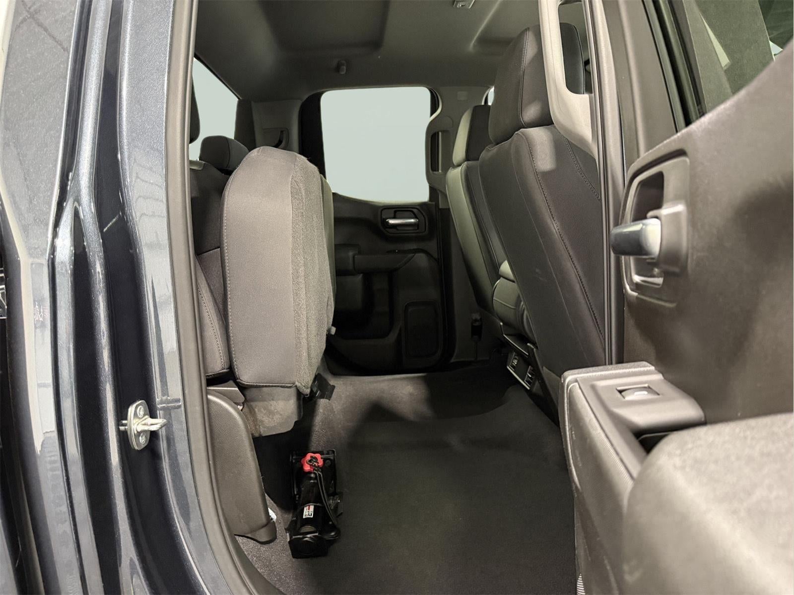 2020 Chevrolet Silverado 1500 4WD Double Cab Standard Bed Custom